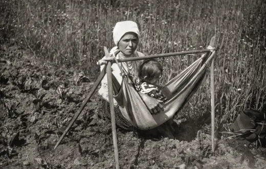 Kobieta łemkowska z dzieckiem, 1935 r.