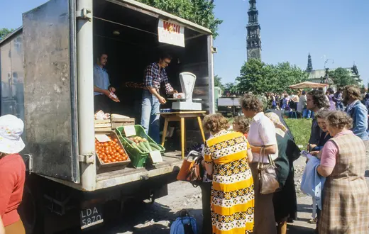 Polacy na Jasnej Górze podczas pierwszej pielgrzymki Jana Pawła II do Polski w czerwcu 1979 r. fot. Wojtek Laski/East News