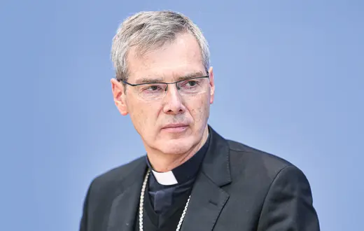 Bp Heiner Wilmer, nowy przewodniczący niemieckiego episkopatu, będzie kontynował prace tzw. drogi synodalnej, ale chce zyskać dla nich przychylność Watykanu Fot. IMAGO/East News