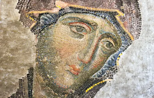 Mozaika z XIII wieku, przedstawiająca Matkę Boską. Znajduje się w górnej galerii świątyni Hagia Sophia w Stambule w Turcji fot. zn/mGetty Images