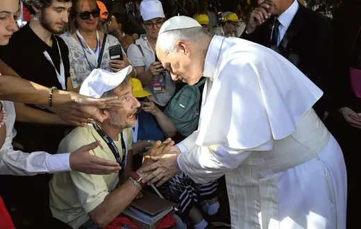 W Pawii podczas jednodniowej wizyty duszpasterskiej, 20 czerwca 2026 r. Papież Leon XIV przewodniczył uroczystości w Bazylice San Pietro in Ciel d’Oro (św. Piotra w Złotym Niebie) VIII-wiecznej świątyni, w której spoczywa św. Augustyn | fot. Simone Risoluti/Vatican Media/Abaca Press/East News