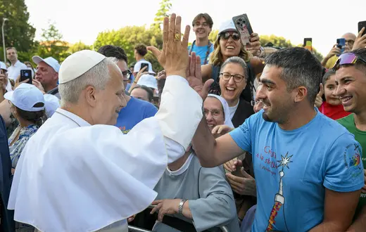 Spotkania młodzieży franciszkańskiej w Asyżu, 6 sierpnia 2026 r. W wydarzeniu wzięło udział ponad 2,5 tys. młodych ludzi | Fot. Abaca Press/East News