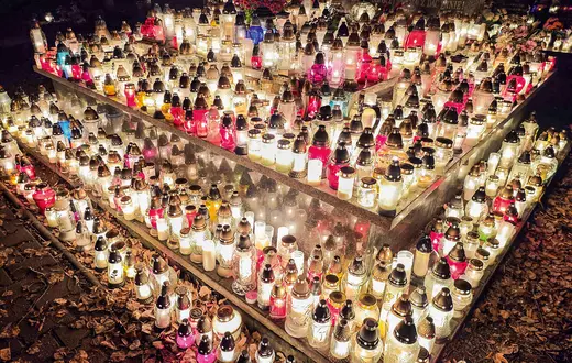 Cmentarz parafii pw. Wniebowzięcia Najświętszej Maryi Panny w Chorzowie, 31 października 2025 r. | fot. Adrian Ślązok/Reporter/East News