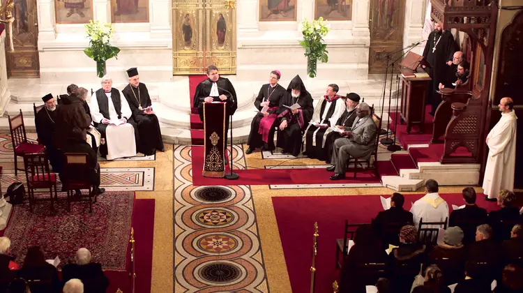 Obchody Tygodnia Modlitw o Jedność Chrześcijan w prawosławnej katedrze św. Stefana w Paryżu, styczeń 2012 r. fot. Godong/Universal Images Group/ Getty Images