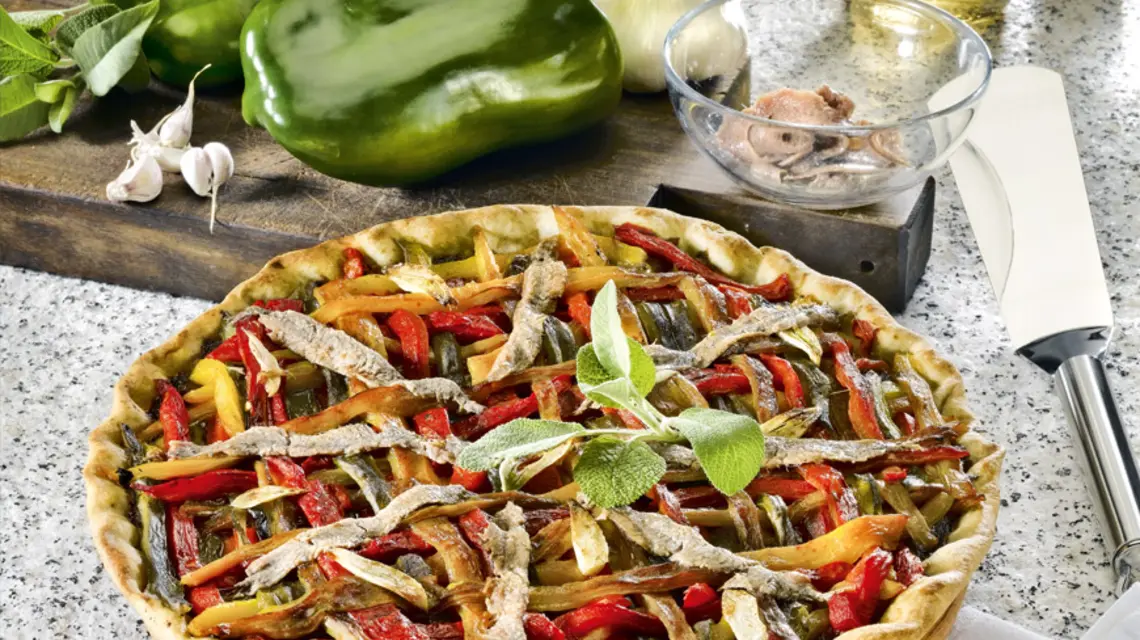 Tarta z anchois / fot. Fotolia