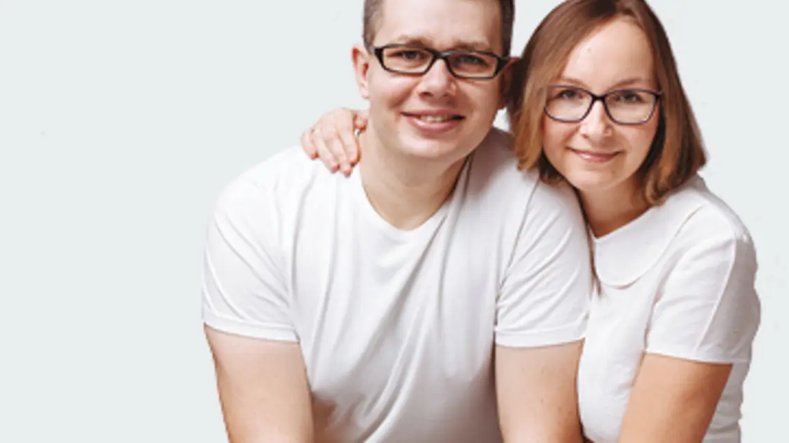 Fot. Michał Dudek. Magdalena Guziak-Nowak i Marcin Nowak. Połączenie optymisty z realistką. Zakochani w sobie i w życiu. Małżeński dream team od 7 lat, rodzice Karolci, Klarci i Rózi.