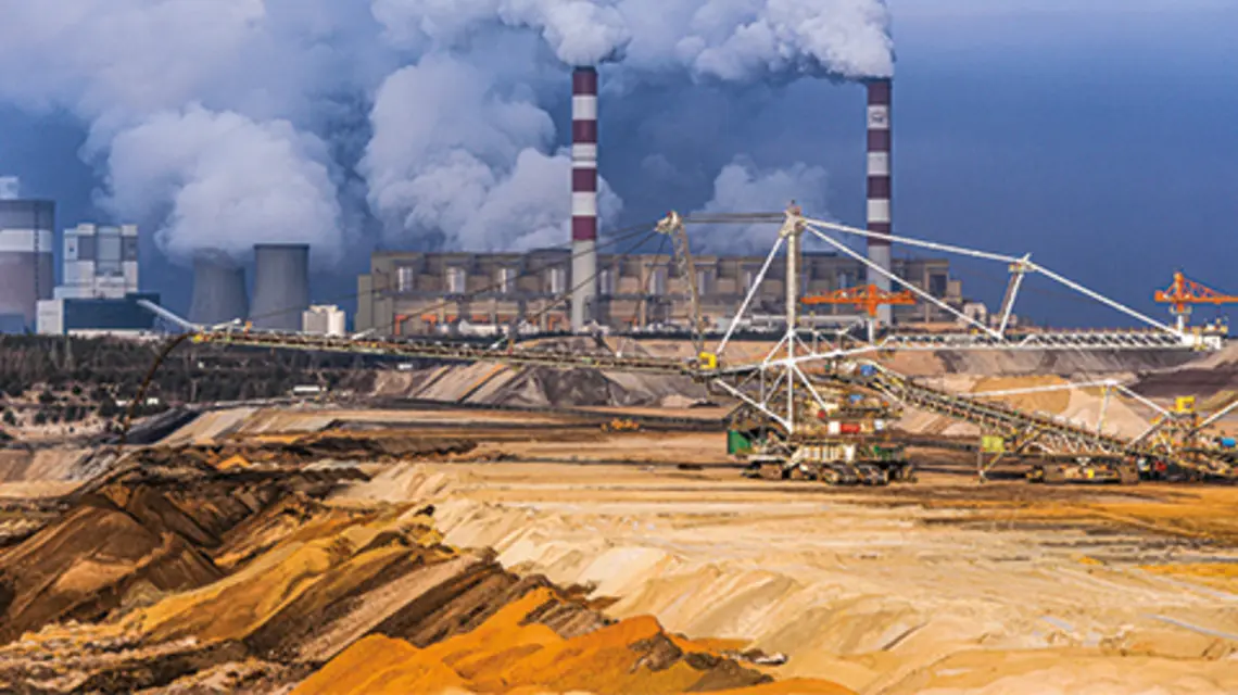 Elektrownia w Bełchatowie to największa na świecie elektrownia węglowa wytwarzająca prąd z węgla brunatnego oraz największy w Unii Europejskiej zakład emitujący dwutlenek węgla fot. Przemek Swiderski