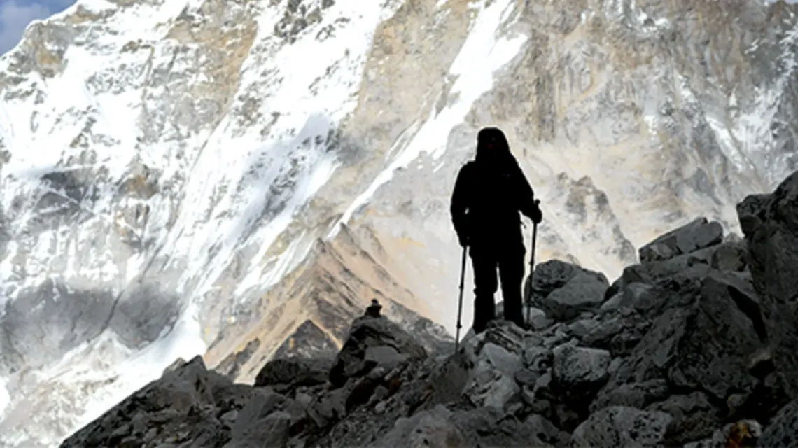 Gorak Shep, Nepal, 29 października 2018 r. Projekt Polskie Himalaje 2018 – trekking do bazy pod Mount Everest. Kolejne grupy uczestników docierają do celu swojej wyprawy fot. Bartłomiej Zborowski/PAP