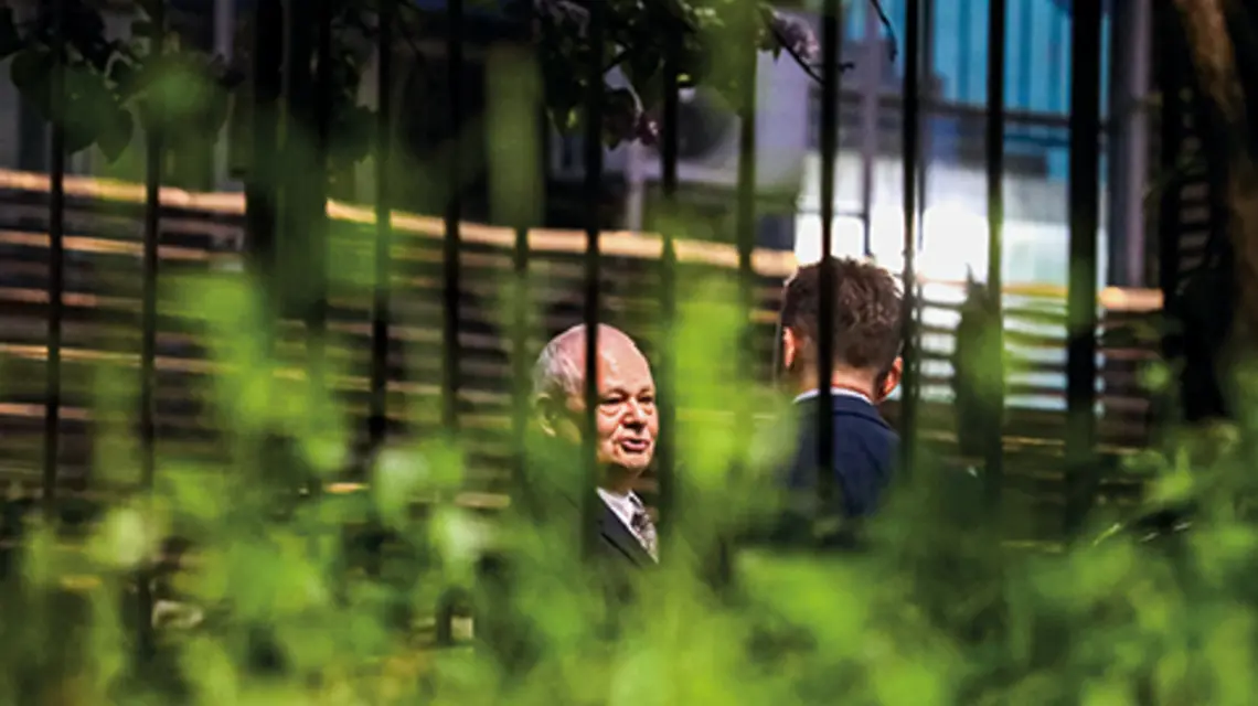 Adam Glapiński przed siedzibą Prawa i Sprawiedliwości na Nowogrodzkiej, 11 maja 2022 r. fot. PIOTR GRZYBOWSKI/AGENCJA SE/East News