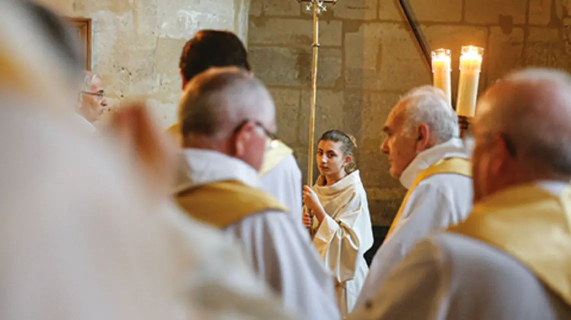 Kwestia obecności ministrantek podczas liturgii cały czas budzi duże emocje fot. Philip pe Lissac/Godong-Getty Images