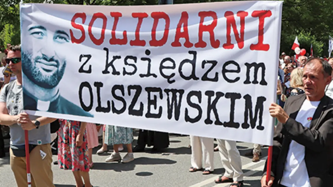 9 lipca 2024 r. Demonstracja w obronie ks. Olszewskiego. Fot. Wojciech Olkusnik/East News