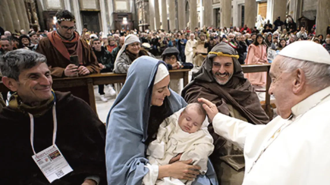Papież Franciszek spotyka się z uczestnikami obchodów 800. rocznicy pierwszych żywych szopek w Greccio, w bazylice Najświętszej Marii Panny w Rzymie, 14 grudnia 2024 r. | fot. East News