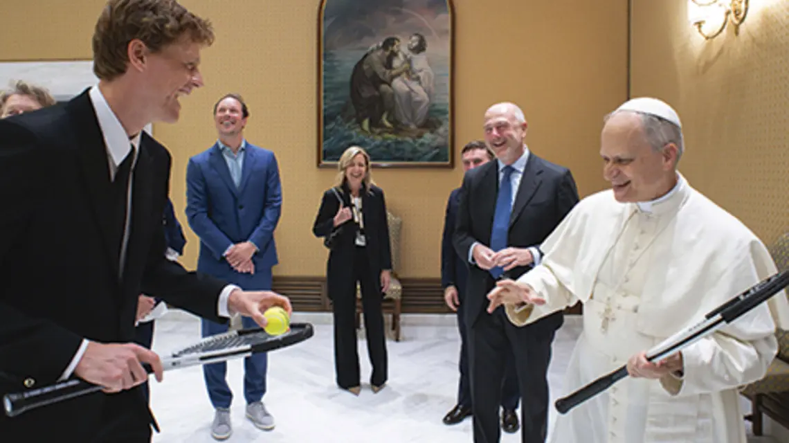 Papież Leon XIV przyjął na audiencji włoskiego mistrza tenisa, 23-letniego Jannika Sinnera, Watykan, 14 maja 2025 r. | fot. Vatican Media /ABACAPRESS.COM/East News