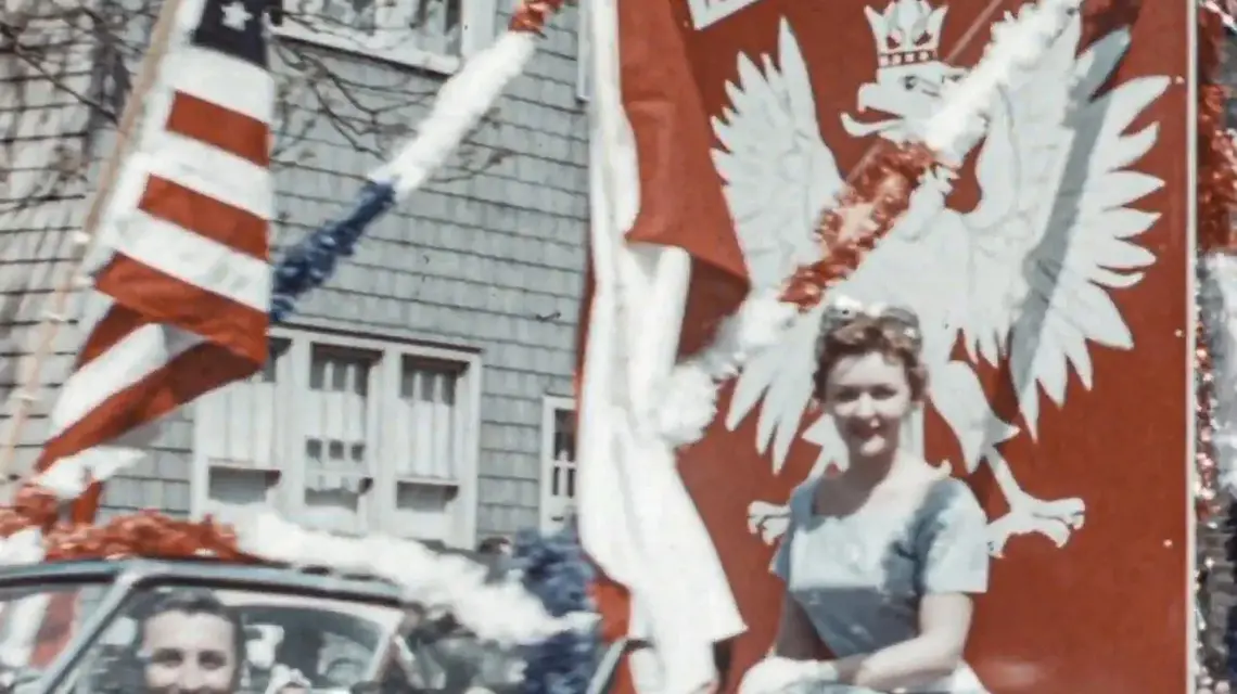Zdjęcia z kolekcji filmów Victorii Agathy Wielgus Sendry oraz z kolekcji filmów rodziny Cebulskich Źródło: serwisnaukowy.uw.edu.pl