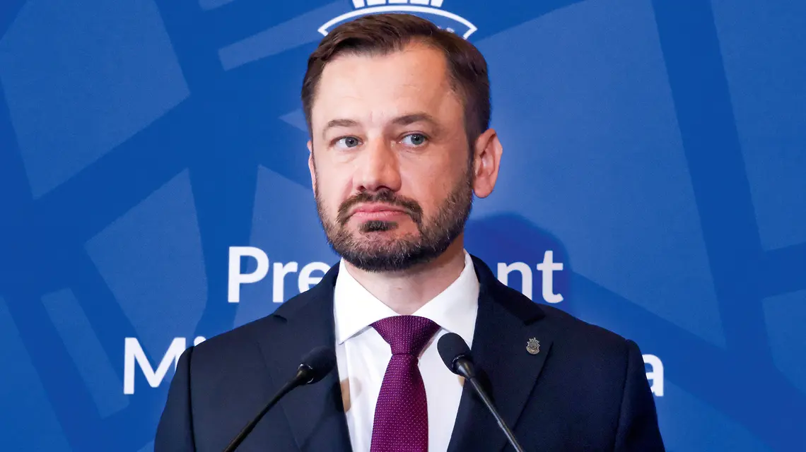 Prezydent Krakowa Aleksander Miszalski podczas konferencji 7 maja br. podsumowuje dwa lata swojej kadencji. Po niedzielnym referendum więcej nie będzie | fot. Beata Zawrzel/Reporter