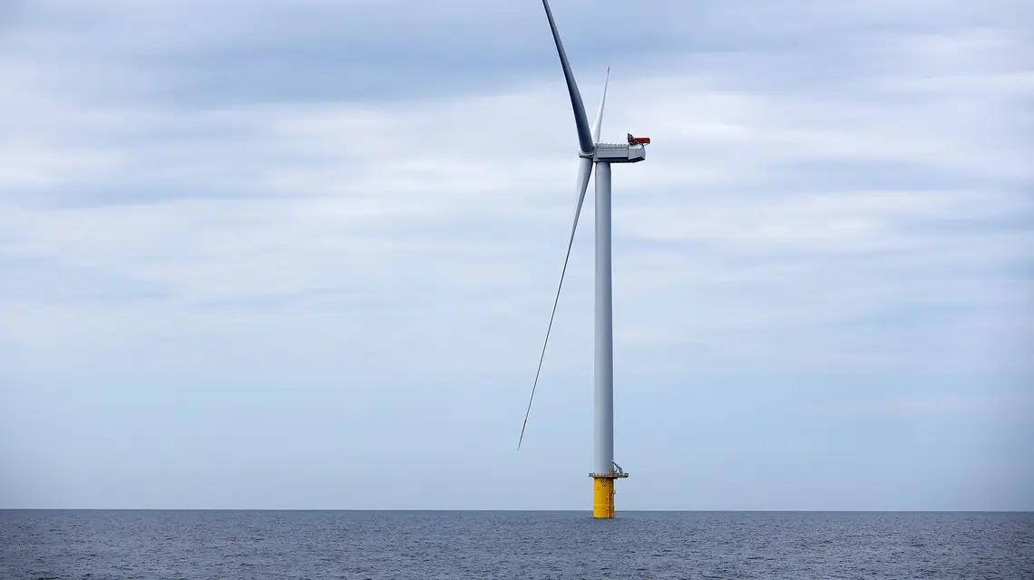 10 lipca do stacji w Choczewie popłynęła po raz pierwszy energia wyprodukowana przez morką farmę wiatrową Baltic Power. Docelowo farma ma dysponować mocą ok. 1,2 GW | Fot. Piotr Matusewicz/East News 