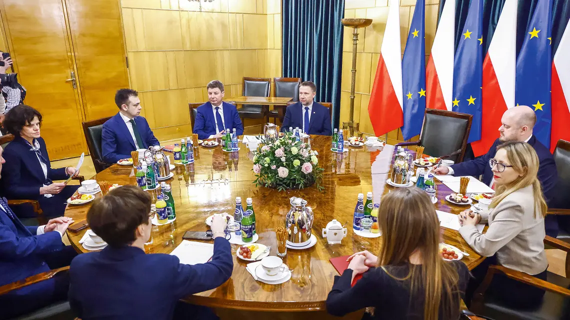 Posiedzenie specjalnego zespołu rządowego zajmującego się zmianami w Funduszu Kościelnym, 9 stycznia 2024 r. Pierwsze pomysły dotyczące likwidacji lub przekształcenia Funduszu pojawiły się 15 lat temu | fot. Filip Naumienko/REPORTER/East News