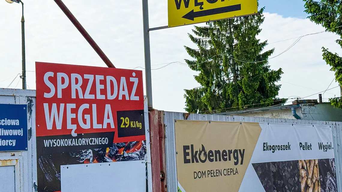 Punkt sprzedaży węgla na opał w Działdowie na Mazurach, 2026 r. | Fot. Wojtek Laski/East News