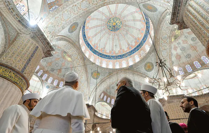 Leon XIV w Błękitnym Meczecie w Stambule, 29 listopada 2025 r. fot. Simone Risoluti/ Vatican Media/ Vatican Pool/Getty Images