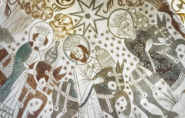 Fresk przedstawiający Trzech Króli w kościele w duńskim Draaby fot. stigalenas/Getty Images