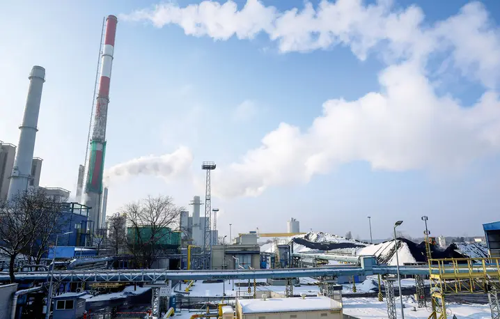 Elektrociepłownia Żerań w Warszawie podczas ostatniej zimy, 16 stycznia 2026 r. fot. Andrzej Kulpita/East News