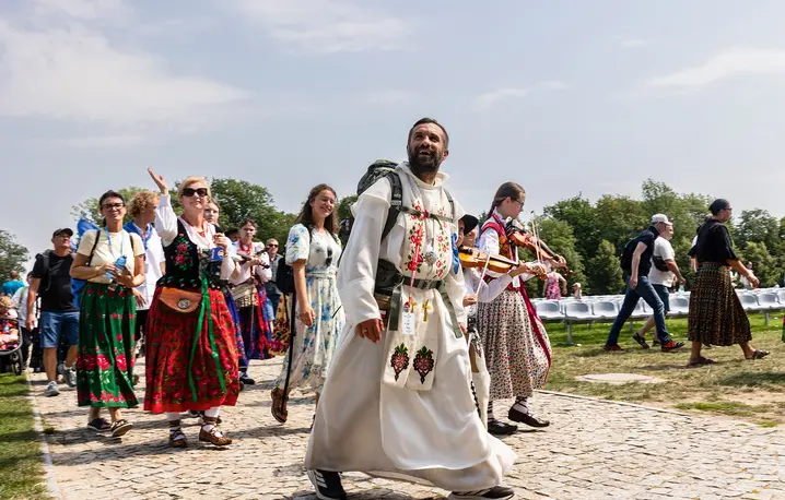 Uczestnicy 45. Pieszej Pielgrzymki Góralskiej zmierzają na Jasną Górę, Częstochowa, 31 lipca 2026 r. | Fot. Karol Porwich/East News