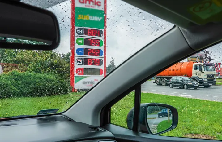Przed przedłużeniem rządowego programu Ceny Paliw Niżej liczby na pylonach osiągały rekordowe wartości, Łódź, 14 września 2026 r. | Fot. Piotr Kamionka/REPORTER/East News